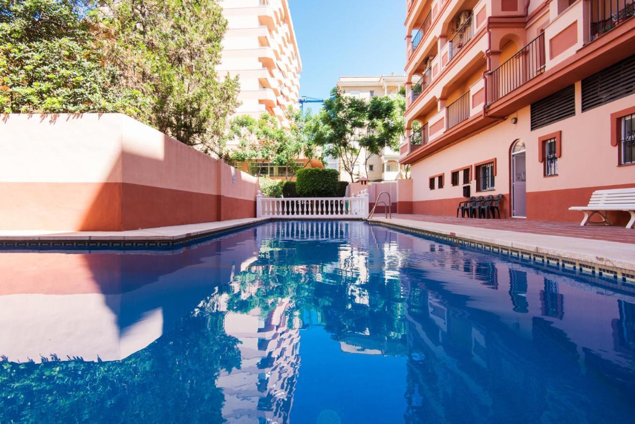 Boliches Center Apartment Next To The Beach, Parking, Pool & Terrace Fuengirola Exterior foto