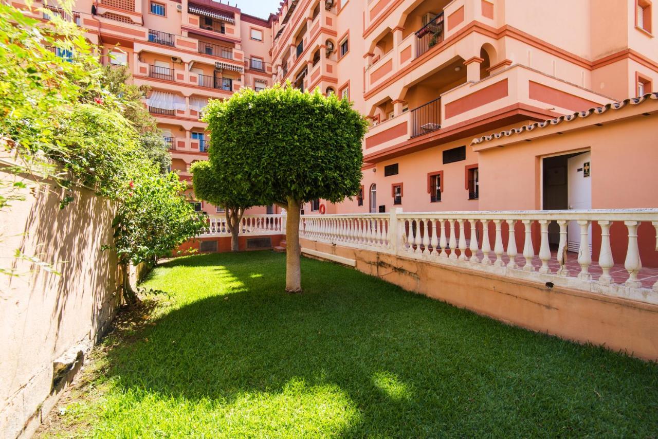 Boliches Center Apartment Next To The Beach, Parking, Pool & Terrace Fuengirola Exterior foto